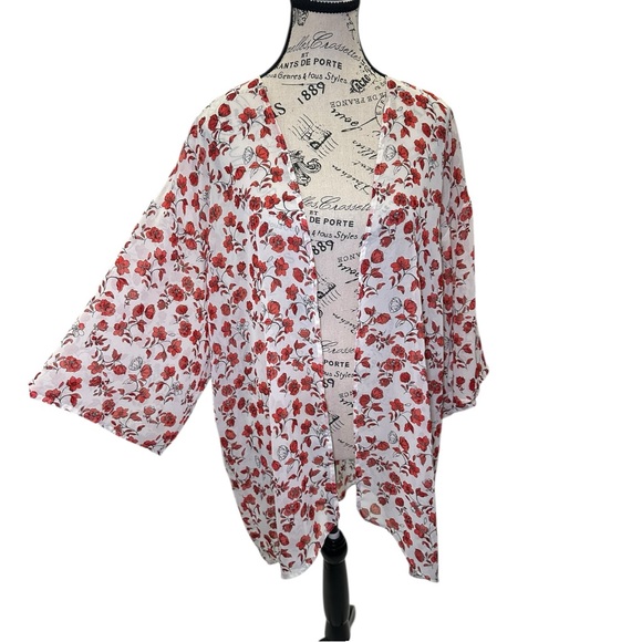 H&M Divided Red and White Floral Top - Picture 6 of 6